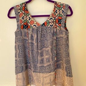 Sleeveless Colorful Blouse